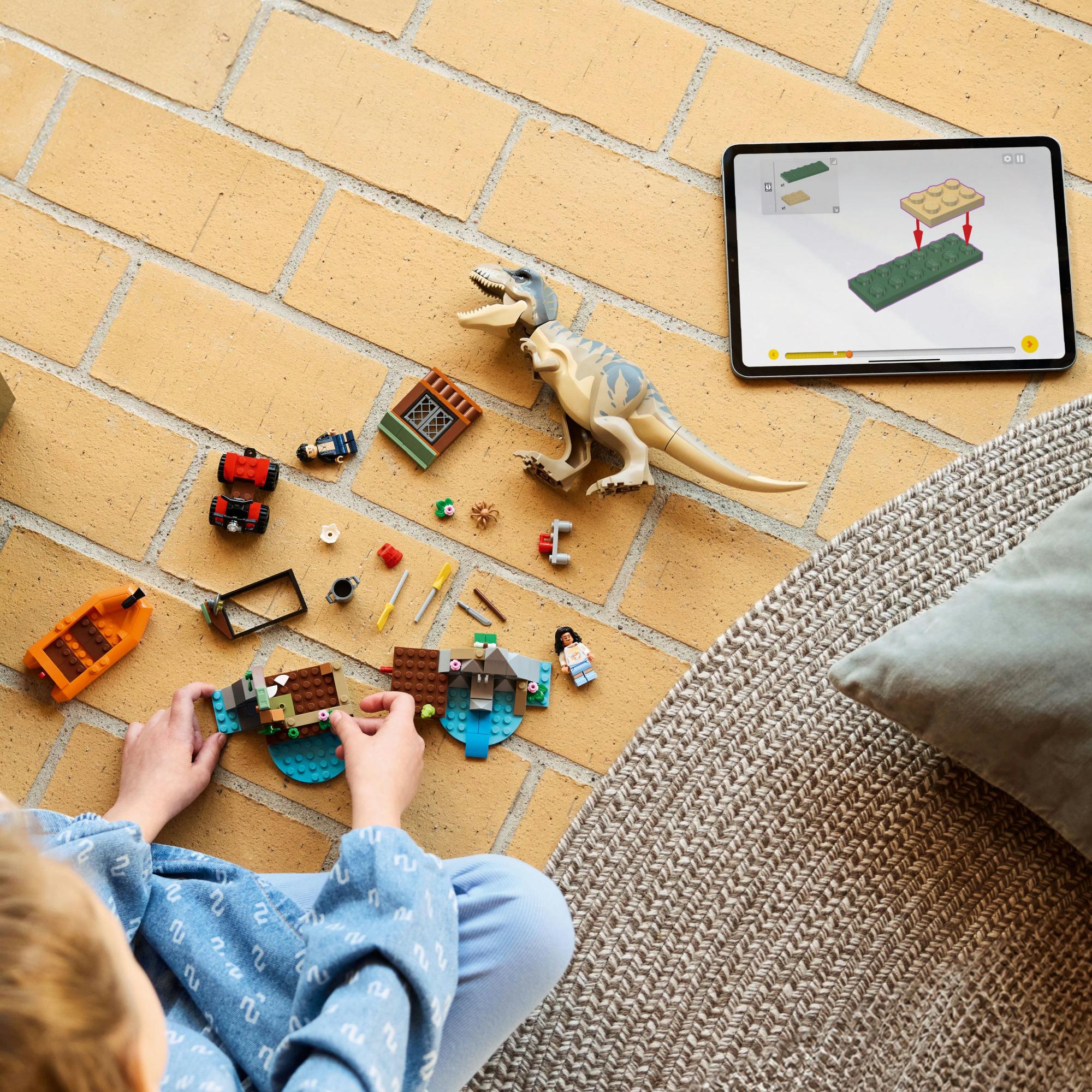 Lego - T. rex River Escape  (6533325)